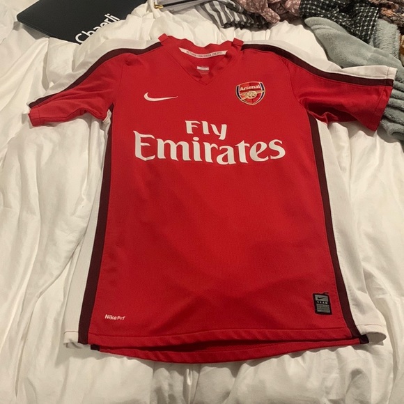 Nike Other - [sold] Arsenal jersey